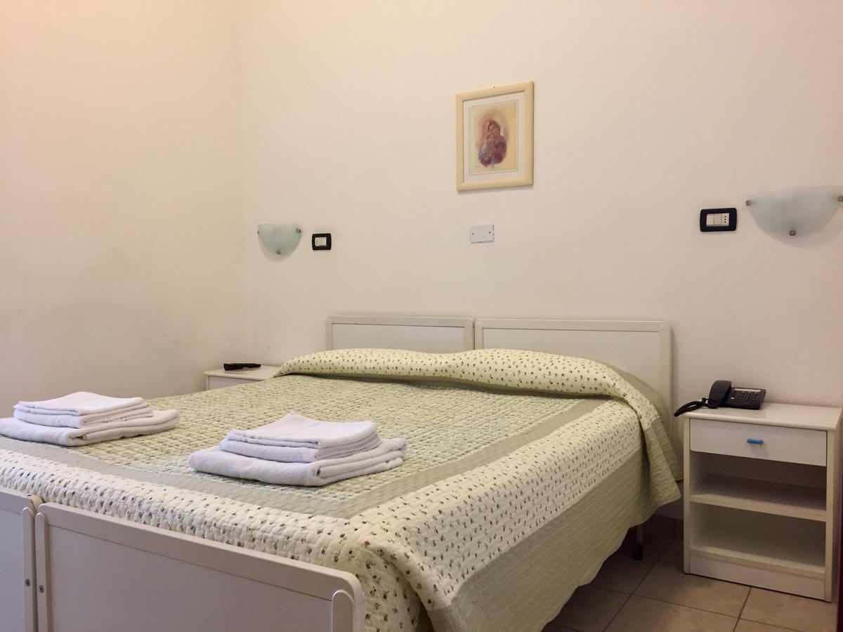 Hotel Aquila Azzurra 里米尼 外观 照片