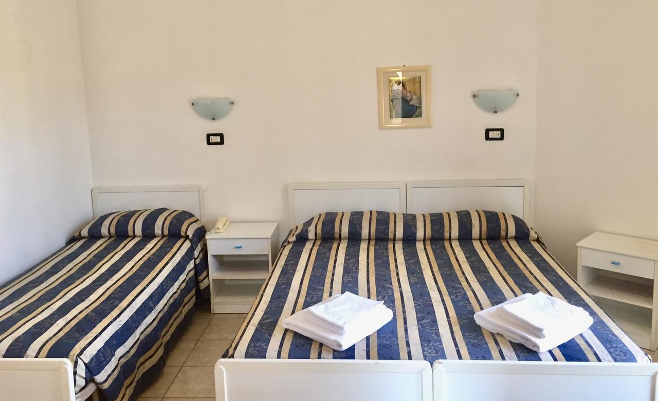 Hotel Aquila Azzurra 里米尼 外观 照片